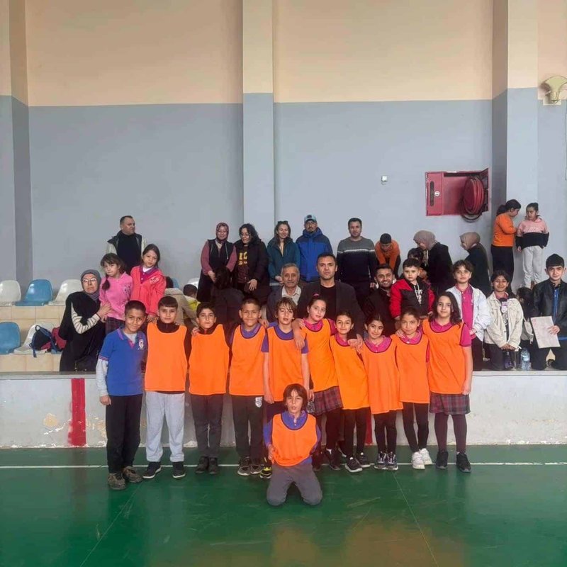 Döşemealtı'nda Geleneksel Çocuk Oyunları: Tombik Turnuvası Tamamlandı - Görsel 4