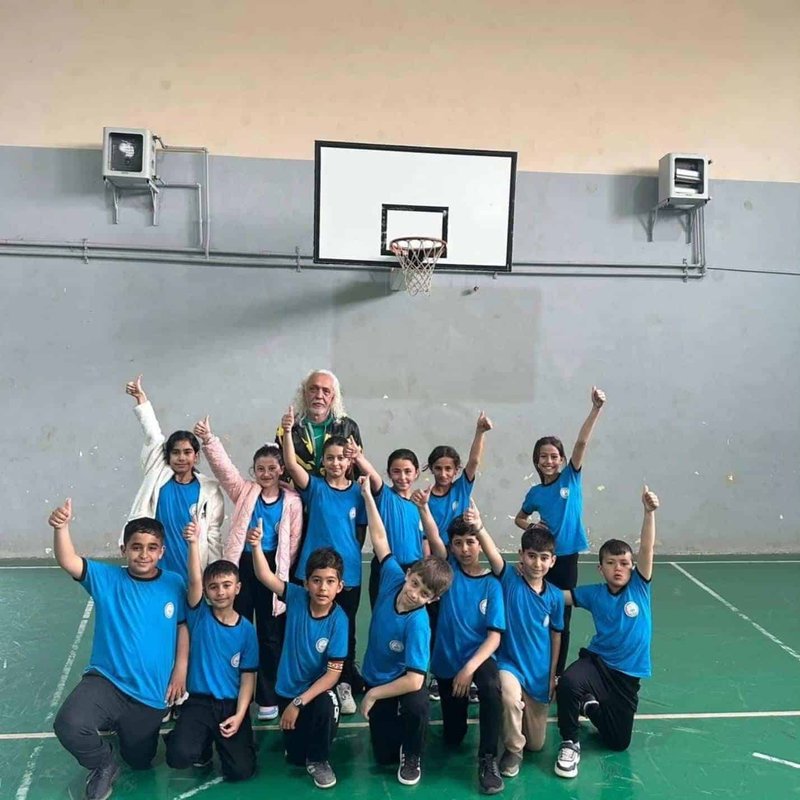 Döşemealtı'nda Geleneksel Çocuk Oyunları: Tombik Turnuvası Tamamlandı - Görsel 5