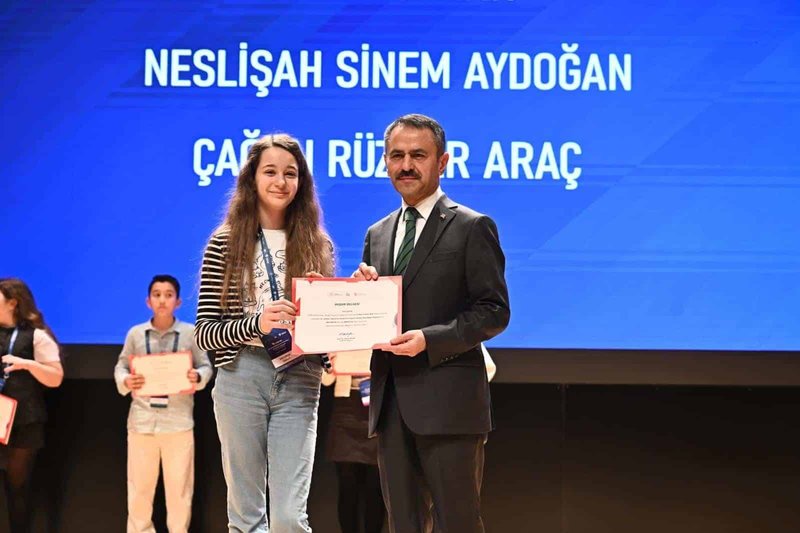 Düzce'den TÜBİTAK Yarışmasında Gurur Veren Başarı: İki Birincilik ve Bir Üçüncülük - Görsel 4