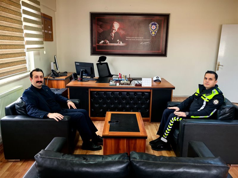 Hekimhan Kaymakamı GÜNLÜ'den Bayram Ziyaretleri: Emniyet, Jandarma ve Hastane Personeli ile Buluştu - Görsel 4