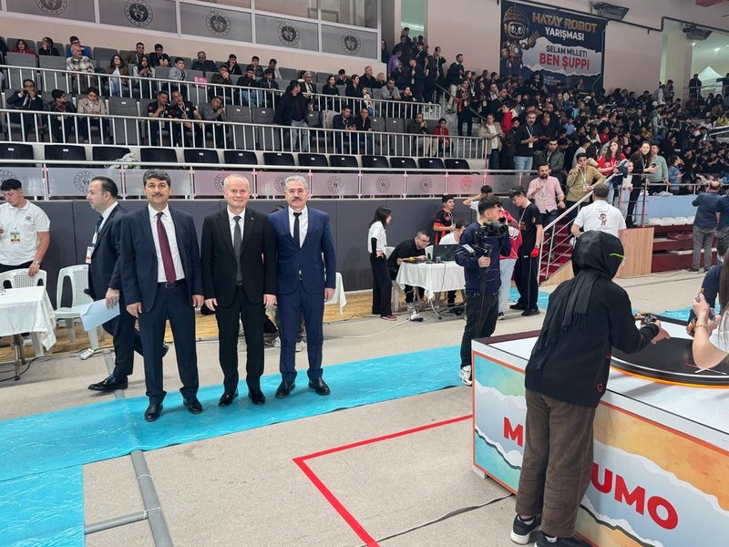 Kırıkhan Millî Eğitim Müdürü CEYLAN'dan Robot Yarışmalarına Katılan Öğrencilere Ziyaret - Görsel 4