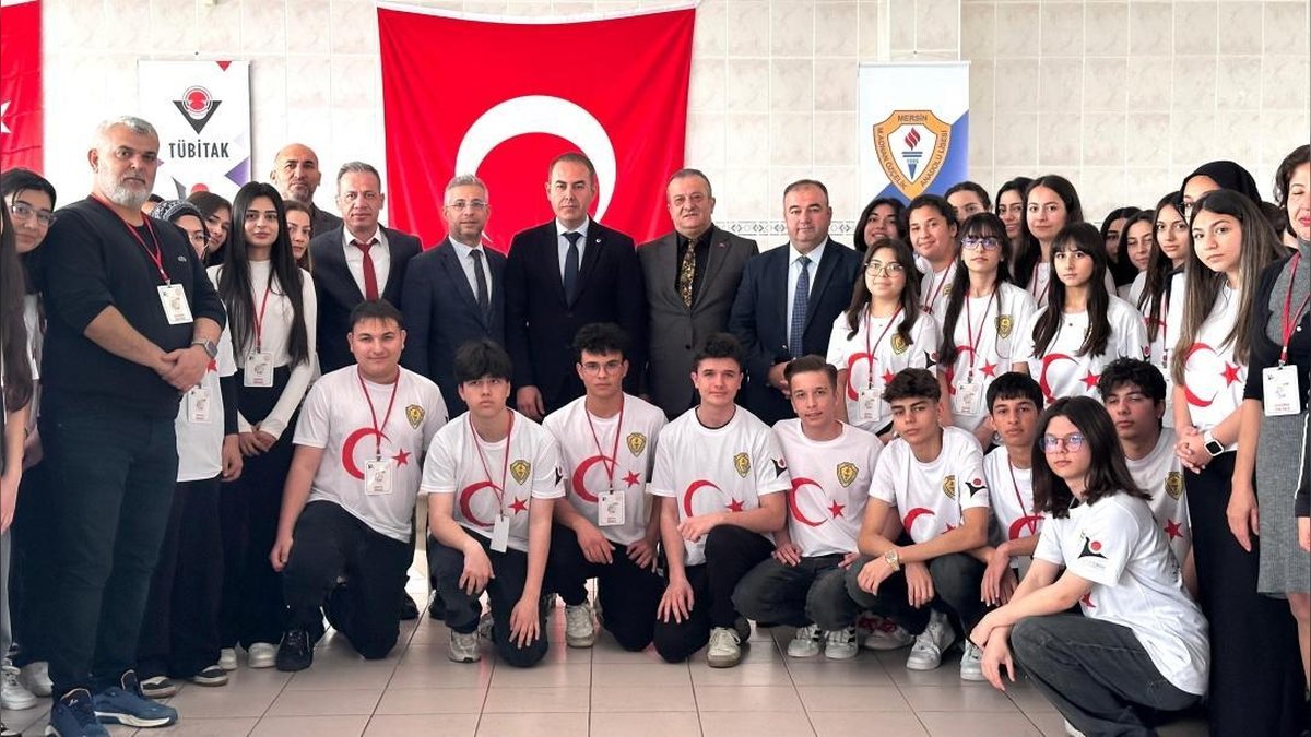 Mersin'de Genç Mucitler Geleceği Tasarlıyor: 12. TÜBİTAK Bilim Fuarı Açıldı