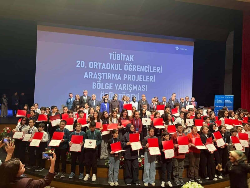 Osmaniye BİLSEM'den Tarihi Başarı: TÜBİTAK Bölge Finallerinde 6 Proje Ödülle Döndü - Görsel 2