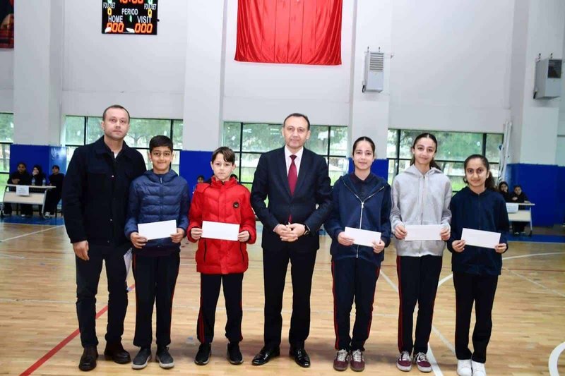 Salihli'de Ortaokul Öğrencileri 'Şehrim Benim Evim' Bilgi Yarışmasında Yarıştı - Görsel 5