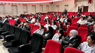 Samsun'da Kariyer Günü Etkinliği: Öğrencilere Meslek Yol Haritası Çizildi