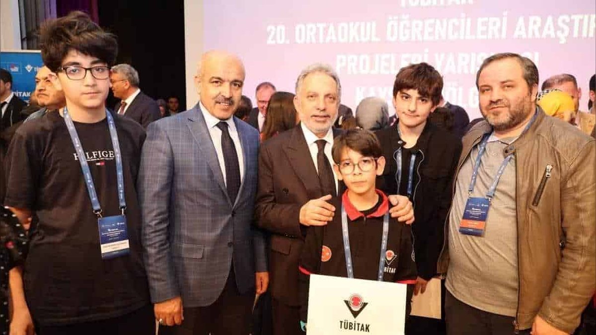 Talas'tan TÜBİTAK Yarışması'nda Büyük Başarı: Yazılım Kategorisinde Bölge İkinciliği