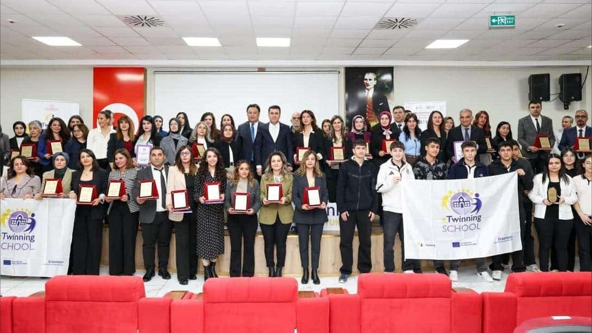 Tunceli'de eTwinning Kalite Etiketi Ödül Töreni Düzenlendi