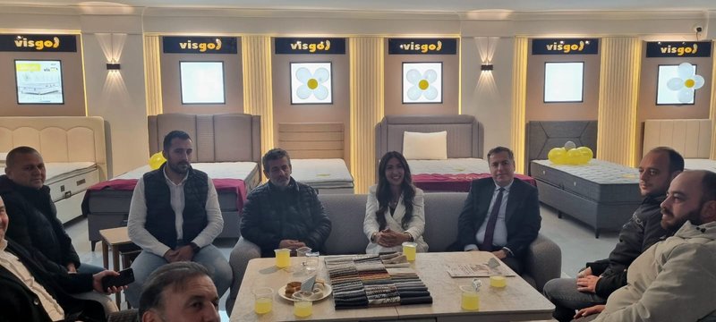 Turgutlu Kaymakamı Selami Kapankaya, Yeni Açılan Altın Çeyiz İş Yerini Ziyaret Etti - Görsel 3