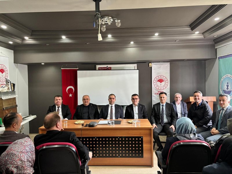 Ulus Kaymakamlığı'ndan Arı Yetiştiriciliği Kursuna Destek - Görsel 2