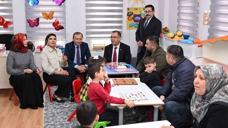 Yozgat'ta 'Oyun Arkadaşım Ailem' Projesiyle Nesiller Oyunla Buluştu - Görsel 5