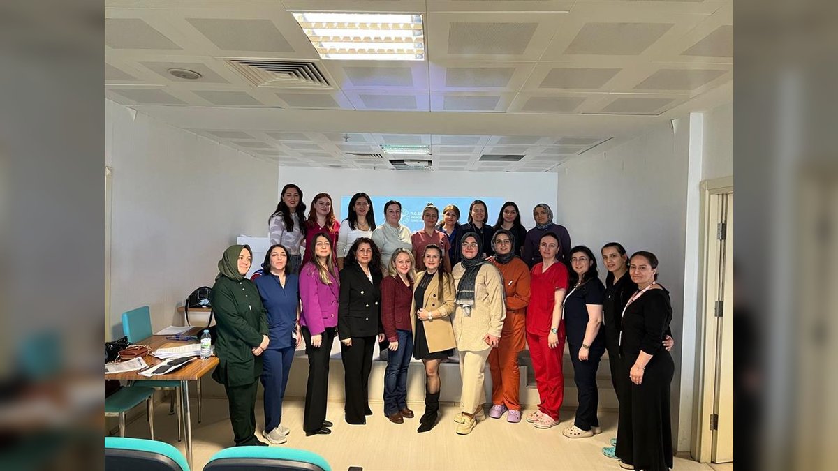 Zonguldak İl Sağlık Müdürlüğü'nden Anne Sütü ve Emzirme Danışmanlığı Eğitimi