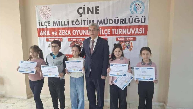 Çine'de İlkokul Öğrencileri Akıl ve Zekâ Oyunları Turnuvasında Yarıştı