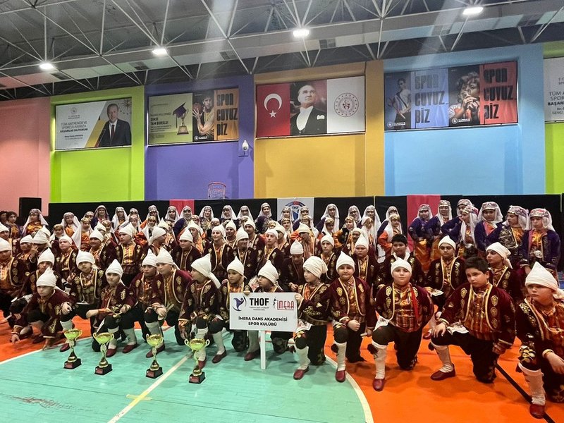 Mersin'de Halk Oyunları İl Birincilikleri Tamamlandı: Dereceye Girenler Belli Oldu - Görsel 3