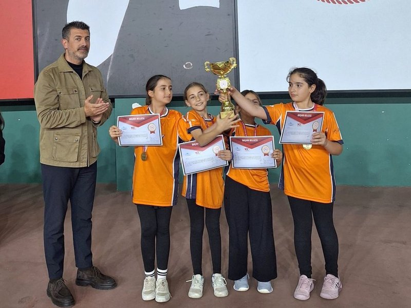 Mersin Okul Sporları Minikler Tenis İl Birinciliği Sona Erdi - Görsel 3