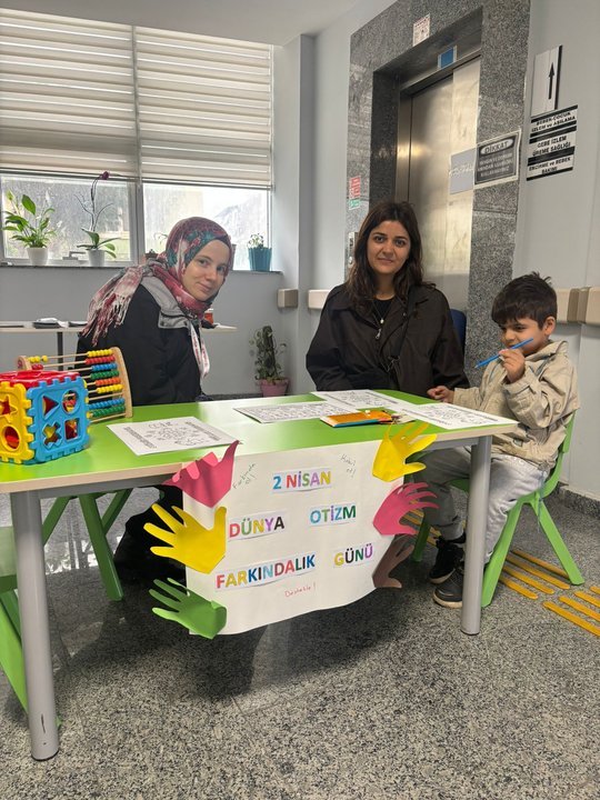 Nazilli'de Otizm Farkındalık Günü Etkinliği: Bilgilendirme ve Tarama Çalışmaları - Görsel 3