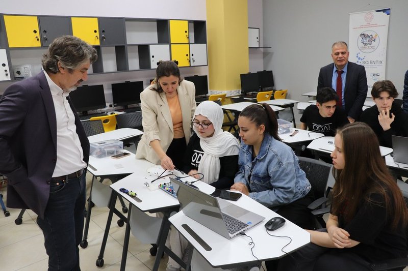 Orhan Dengiz Anadolu Lisesi'nde Robotik ve Hız Ölçüm Etkinliği - Görsel 3
