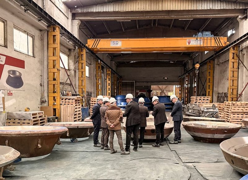 Samsun Valisi Orhan Tavlı, As Çelik Fabrikasını Ziyaret Etti - Görsel 3