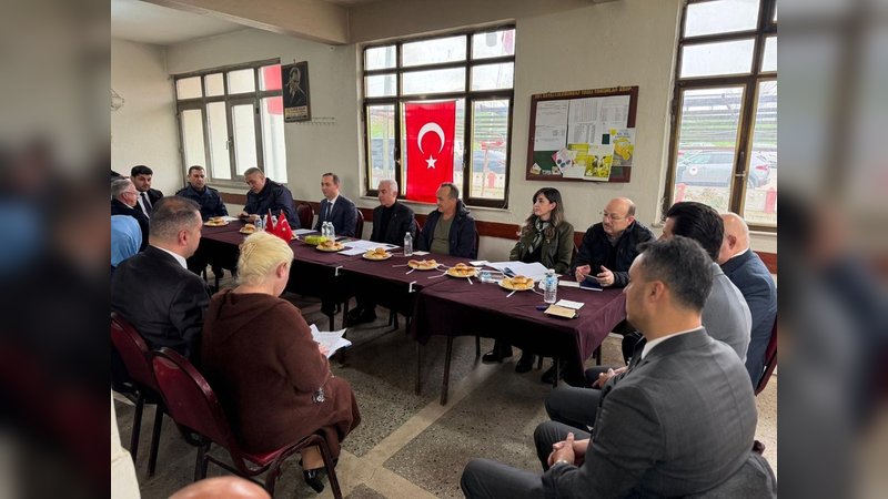 Vali Uğur Turan, Kırklareli'nin Karamusul Köyü'nde Üreticiler ve Esnafla Buluştu