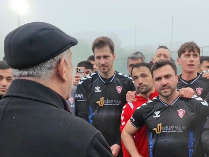 Arnavutköy Kaymakamı Mahmut Hersanlıoğlu, 1924 Yeniköy Spor'un Başarısını Kutladı - Görsel 3