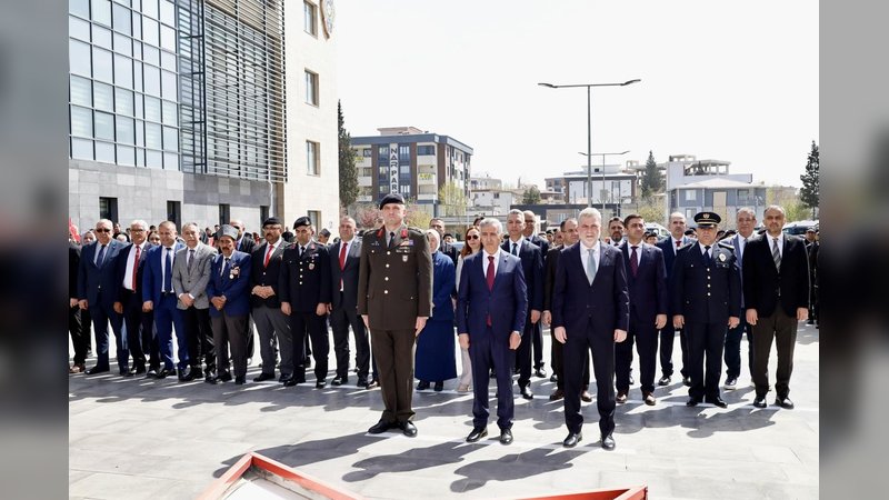 Onikişubat Kaymakamlığı'ndan İstiklal Madalyası Törenine Katılım