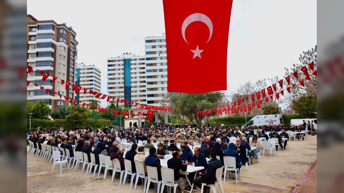 Vali Atilla Toros, Şehit Polis Memuru Serkan Ünal İçin Düzenlenen Mevlite Katıldı