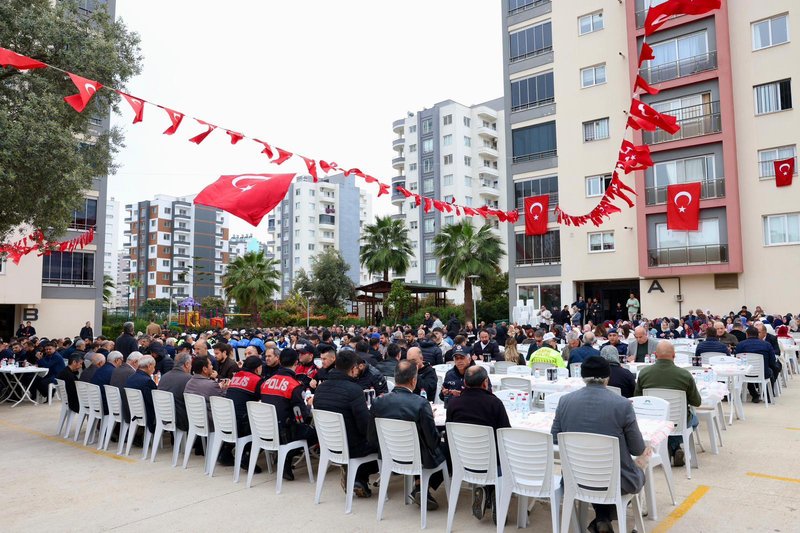 Vali Atilla Toros, Şehit Polis Memuru Serkan Ünal İçin Düzenlenen Mevlite Katıldı - Görsel 3