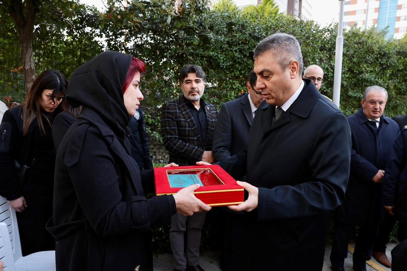 Vali Atilla Toros, Şehit Polis Memuru Serkan Ünal İçin Düzenlenen Mevlite Katıldı - Görsel 4