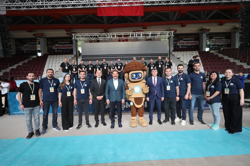 2. HatayBOT Robot Yarışması'nda Ödüller Sahiplerini Buldu - Görsel 3