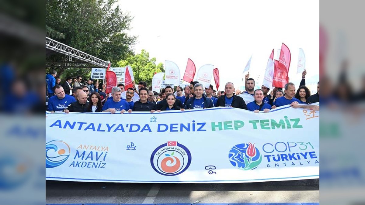 21. Uluslararası Runtalya Maratonu Antalya'da Başladı: 82 Ülkeden 10 Bin Sporcu Katıldı