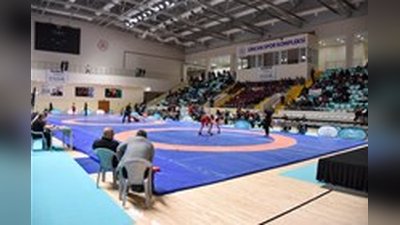 Ankara'da Okul Sporları Güreş Türkiye Şampiyonası Heyecanı Sona Erdi