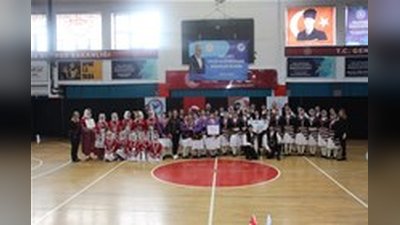 Düzce'de Halk Oyunları İl Birinciliği Yarışmaları Tamamlandı