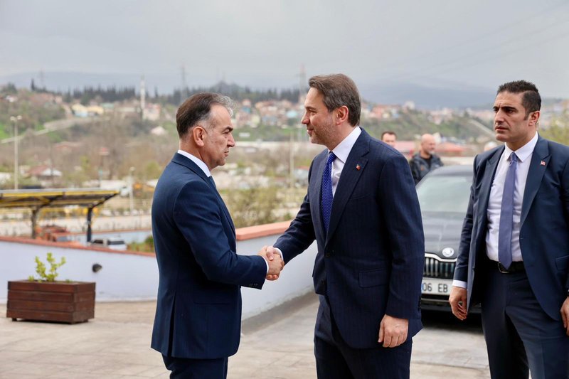 Enerji Bakanı Bayraktar, Karabük Valiliği'ni Ziyaret Etti - Görsel 2