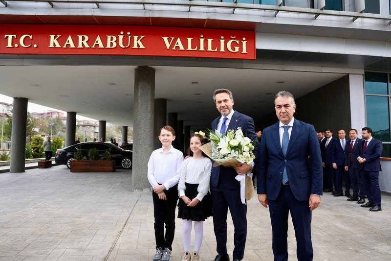 Enerji Bakanı Bayraktar, Karabük Valiliği'ni Ziyaret Etti - Görsel 3