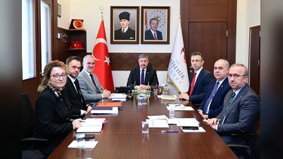 Eskişehir'de Eğitim Yatırımları Değerlendirildi: Vali Yılmaz Başkanlığında Toplantı