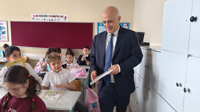 Gemlik Kaymakamı Osman Aslan Canbaba'dan Okullara Ziyaret - Görsel 4