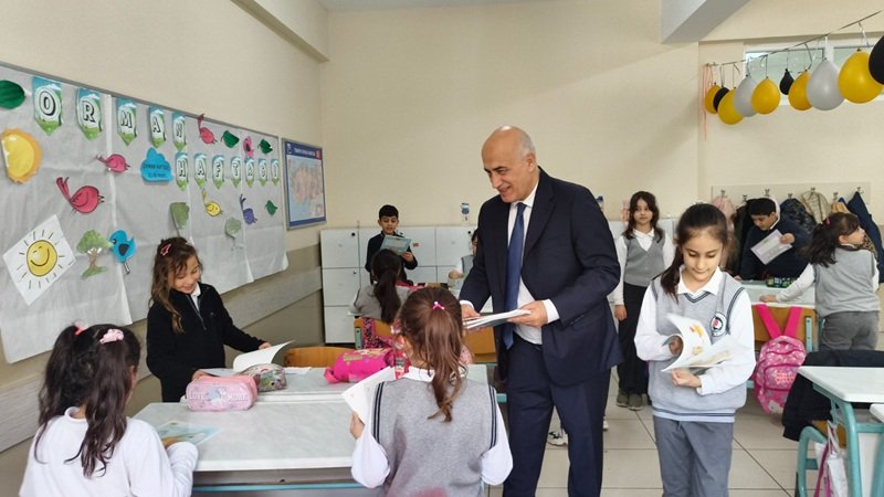 Gemlik Kaymakamı Osman Aslan Canbaba'dan Okullara Ziyaret - Görsel 5