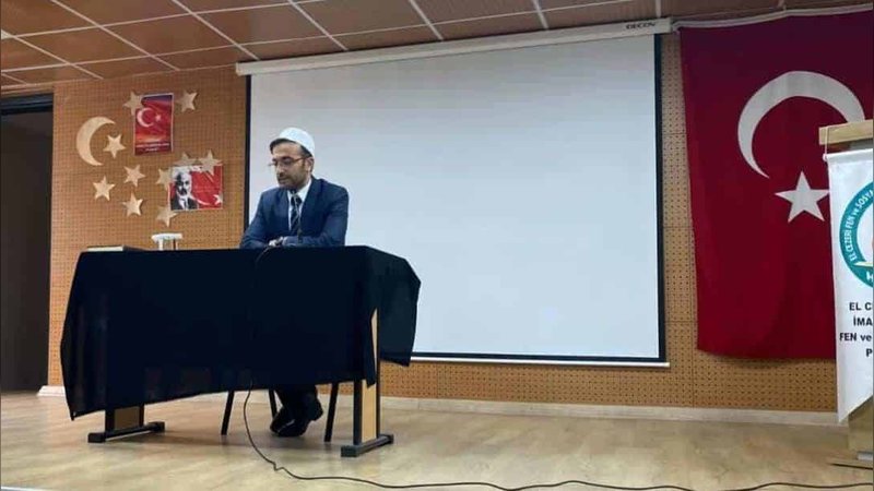 Hilvan'da 'En Değerli Sermaye: Gençlik' Konulu Seminerler Gerçekleştirildi