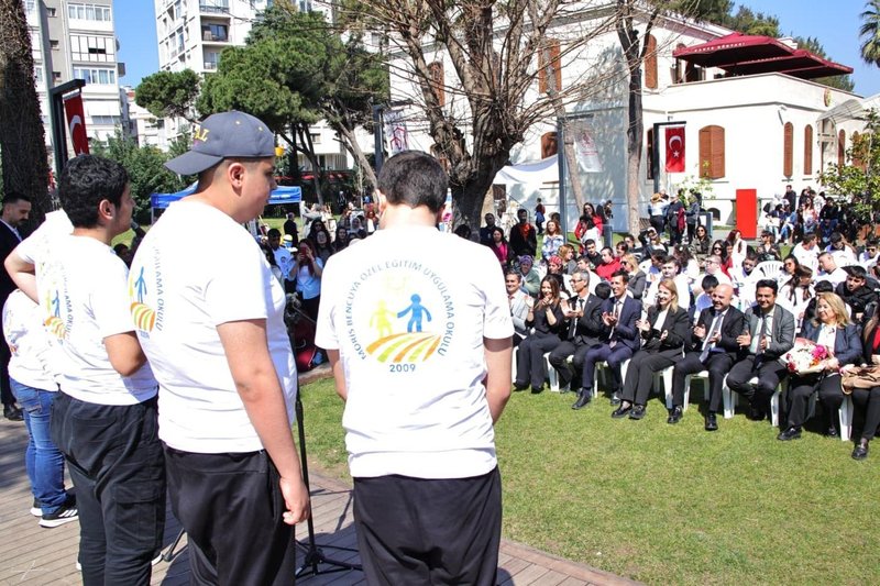İzmir'de Otizm Şenliği Coşkuyla Kutlandı - Görsel 3