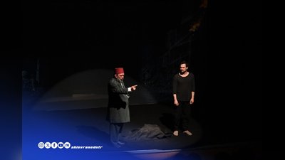 KAEÜ'de 'Firavunla Yüz Yüze' Tiyatro Oyunu Sahnelendi