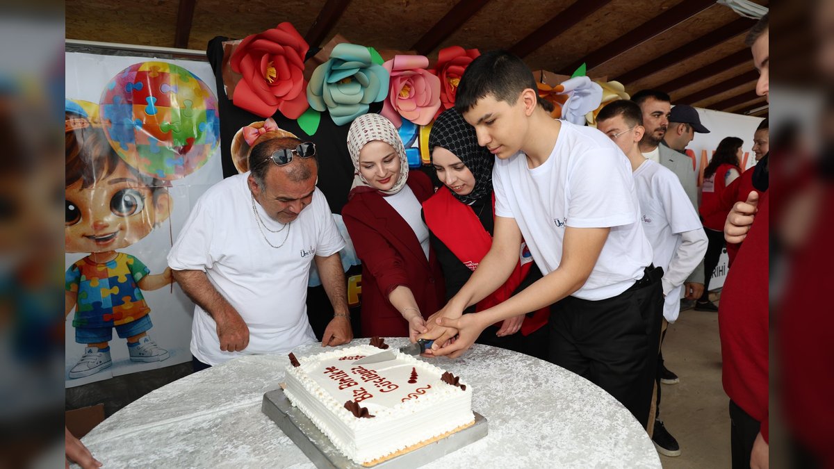 Karabük Valisi Oktay Çağatay Otizm Farkındalık Günü Etkinliğine Katıldı
