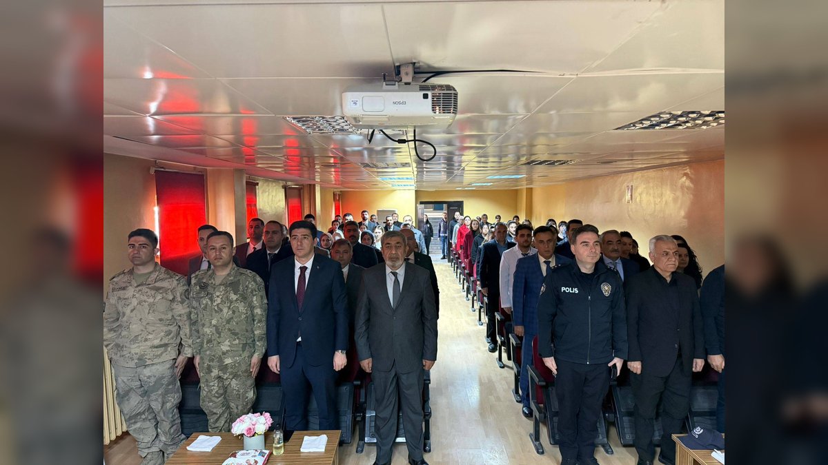 Karakoyunlu'da İstiklal Marşı'nın Kabulü ve Mehmet Akif Ersoy Anıldı