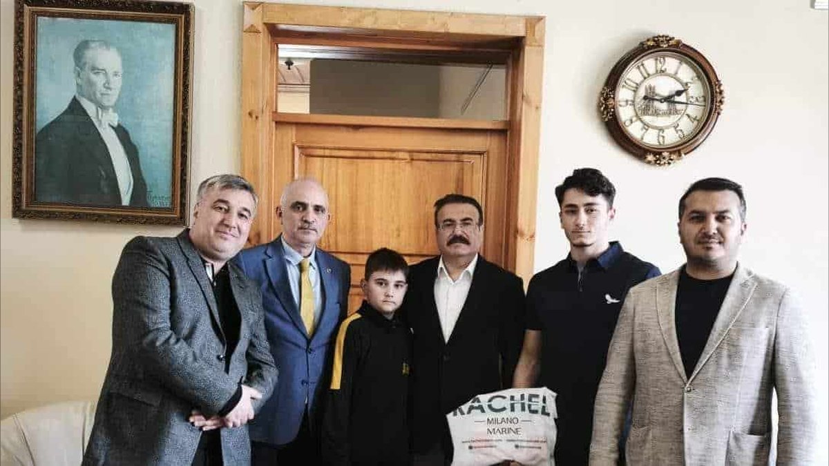 Karamürsel'den Ulusal ve Uluslararası Başarılar: Kickboksta Türkiye Şampiyonluğu, Jiu-Jitsu'da Birincilik