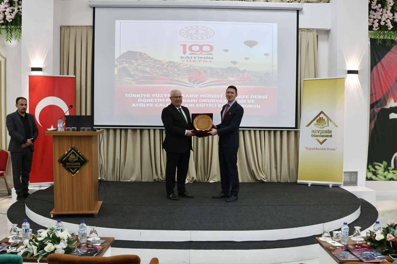 Nevşehir'de Maarif Modeli Felsefe Dersi Eğitici Eğitimi Başladı - Görsel 2