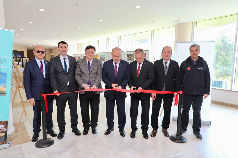 Ordu Valiliği'nden "Uluslararası Tarım Orman ve İnsan" Fotoğraf Sergisi Açılışı - Görsel 2