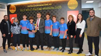 Ortaca Bahçeşehir Koleji Öğrencileri Okul Sporlarında Derece Elde Etti, İlçe Milli Eğitim Müdürü'nü Ziyaret Etti