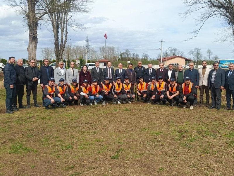 Terme'de Fidan Dikimi Etkinliği: Geleceğe Nefes Olacak Fidanlar Toprakla Buluştu - Görsel 5