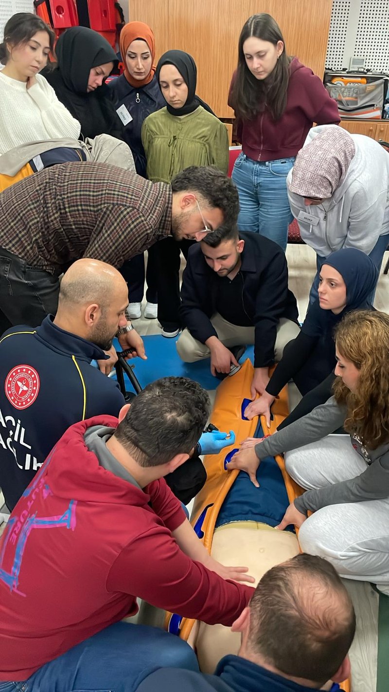 Trabzon'da Yeni Sağlık Personeline Temel Eğitim Modülü Tamamlandı - Görsel 5