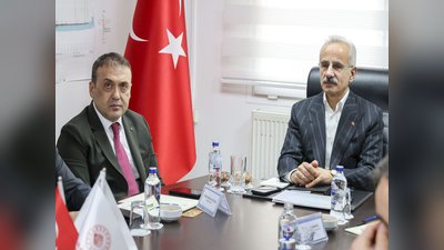 Ulaştırma Bakanı Uraloğlu, T26 Tüneli Projesi'ni Bilecik'te İnceledi