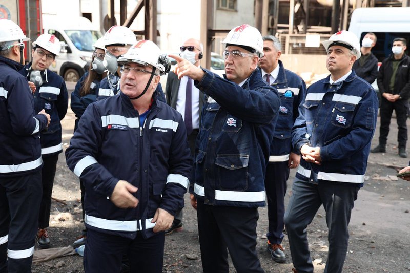 Vali Çağatay'dan KARDEMİR'e Ziyaret: Üretim ve İstihdam Katkıları Değerlendirildi - Görsel 4