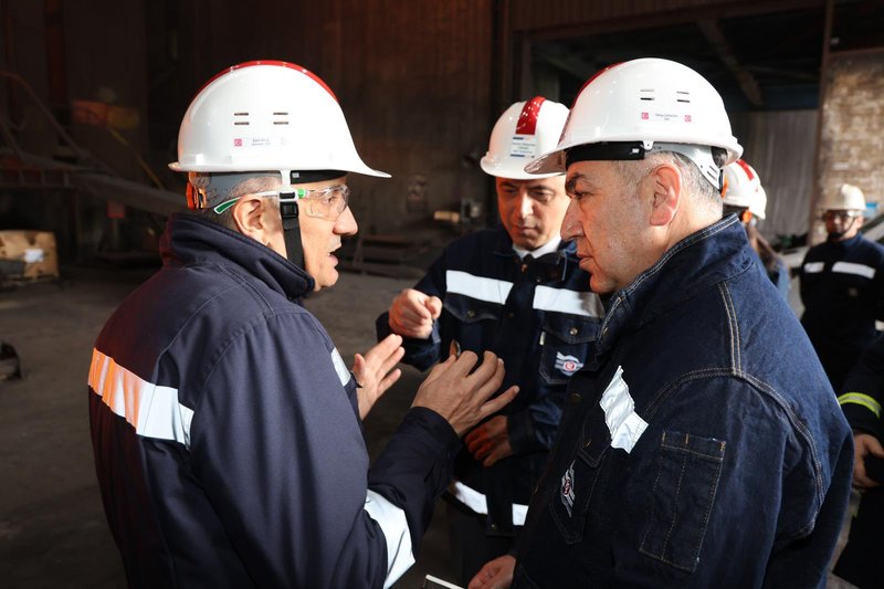 Vali Çağatay'dan KARDEMİR'e Ziyaret: Üretim ve İstihdam Katkıları Değerlendirildi - Görsel 5